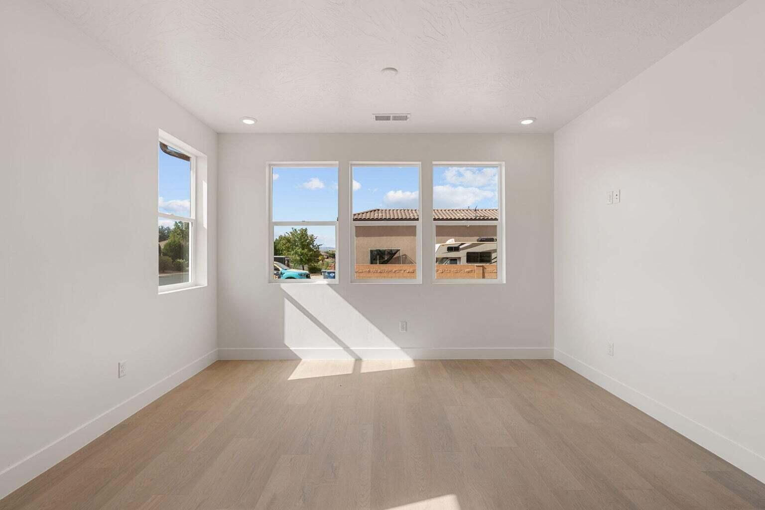 2562 S 3870 W, Hurricane, photo 16 of 45