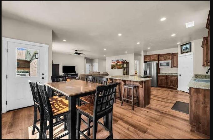 358 E Main ST, Pine Valley, photo 15 of 32