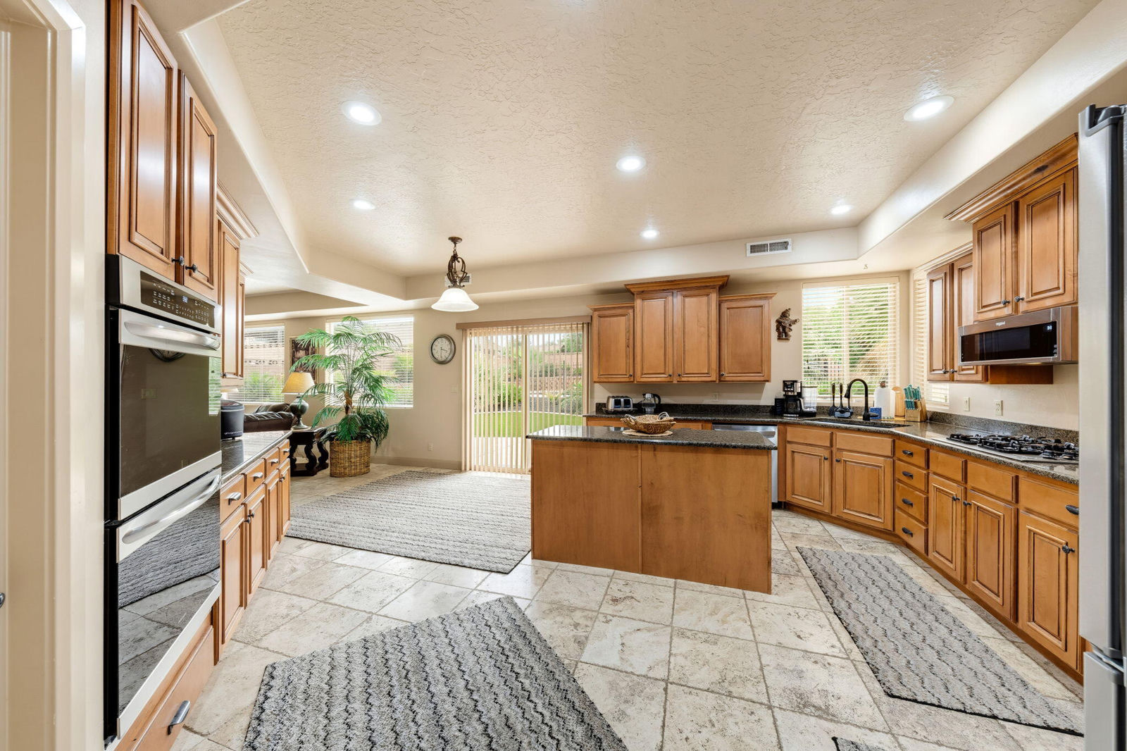 1817 E Howard LN, St George, photo 19 of 67