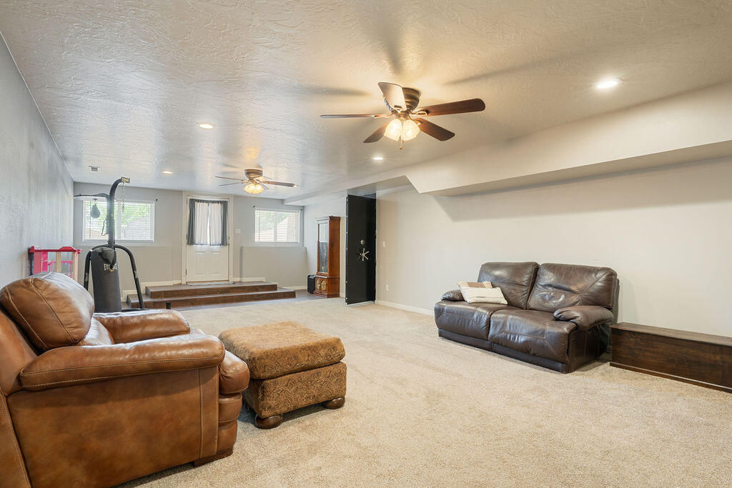 628 S 700 W, Hurricane, photo 16 of 57