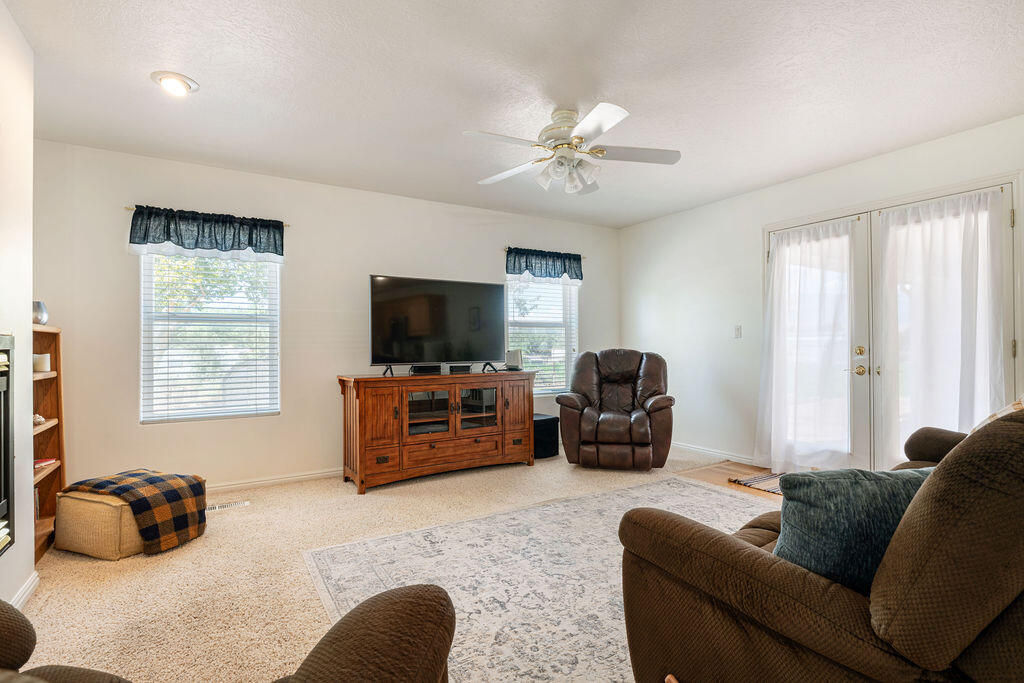 628 S 700 W, Hurricane, photo 47 of 57