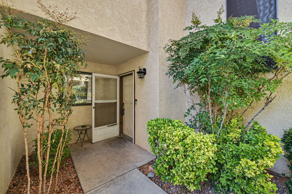 10 N VALLEY VIEW DR, 110, St George, photo 2