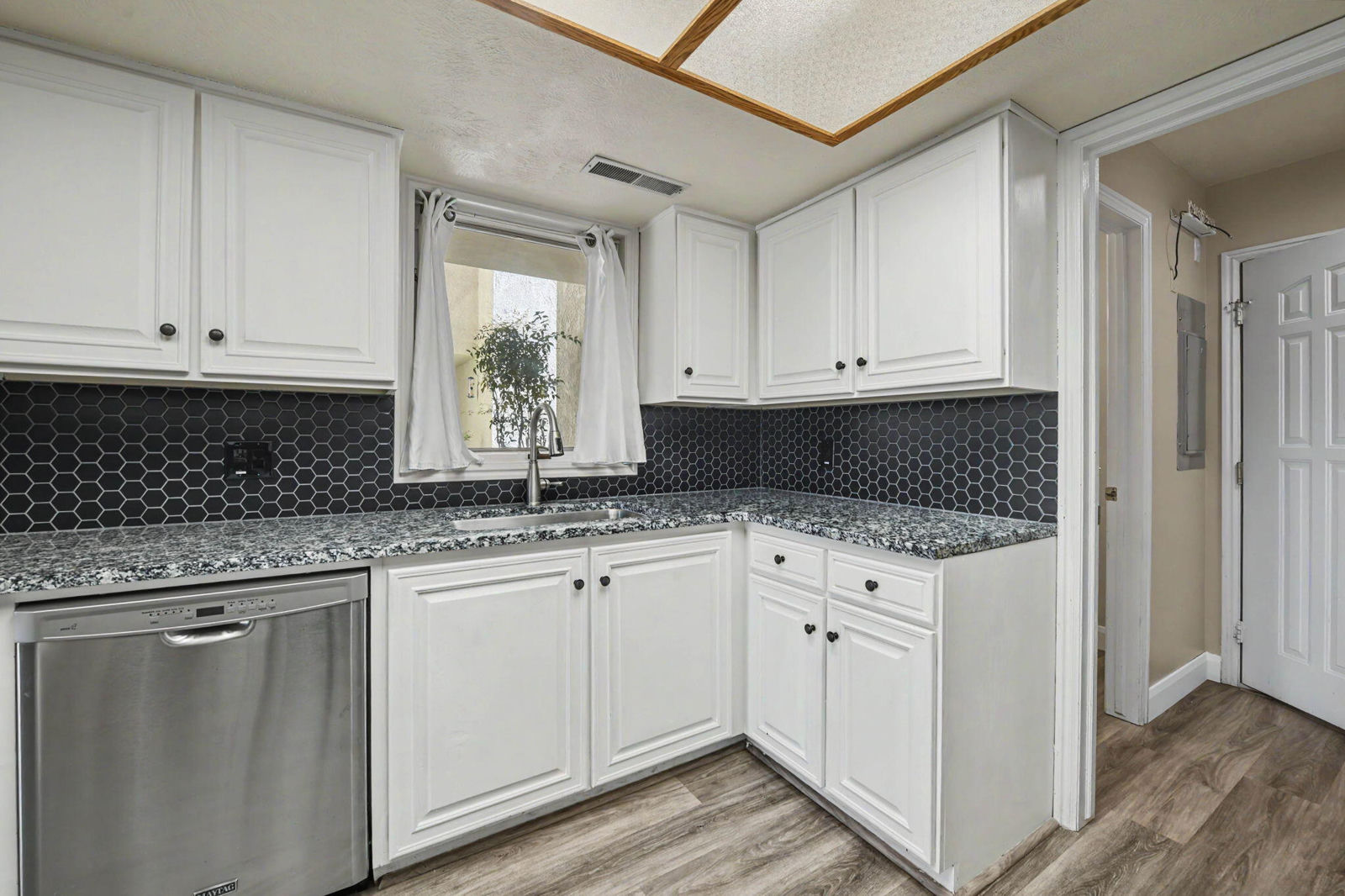 10 N VALLEY VIEW DR, 110, St George, photo 14 of 66