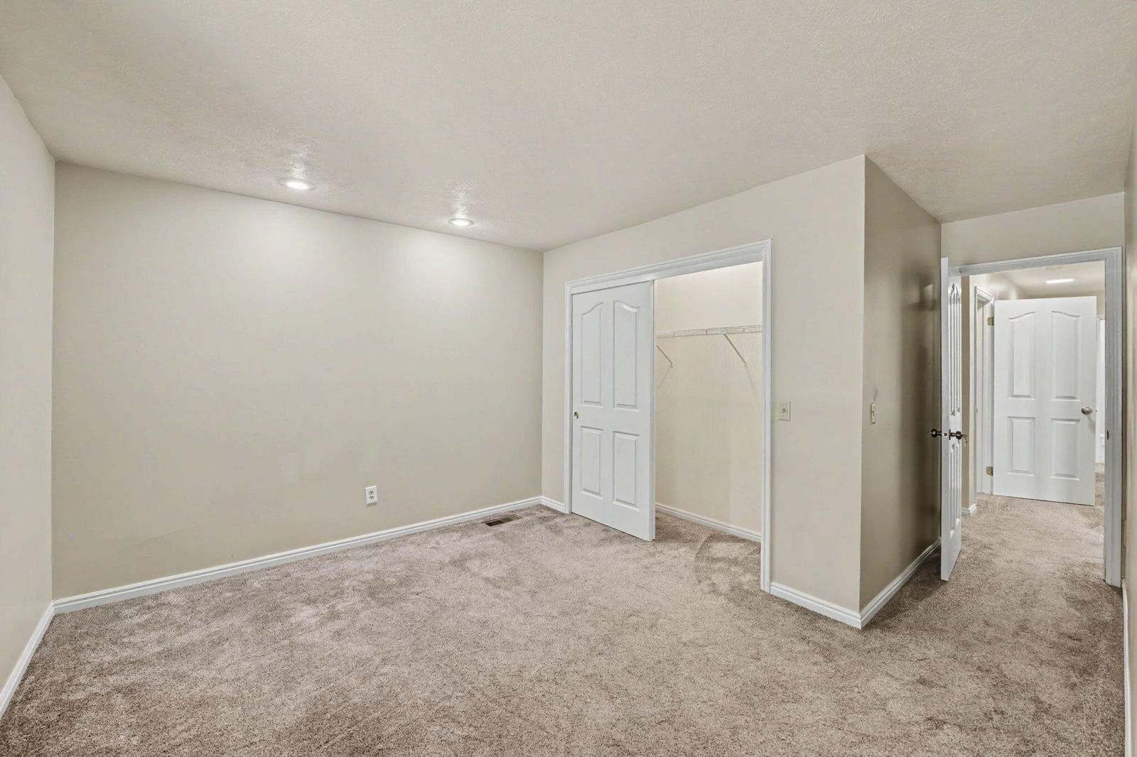 10 N VALLEY VIEW DR, 110, St George, photo 31 of 66