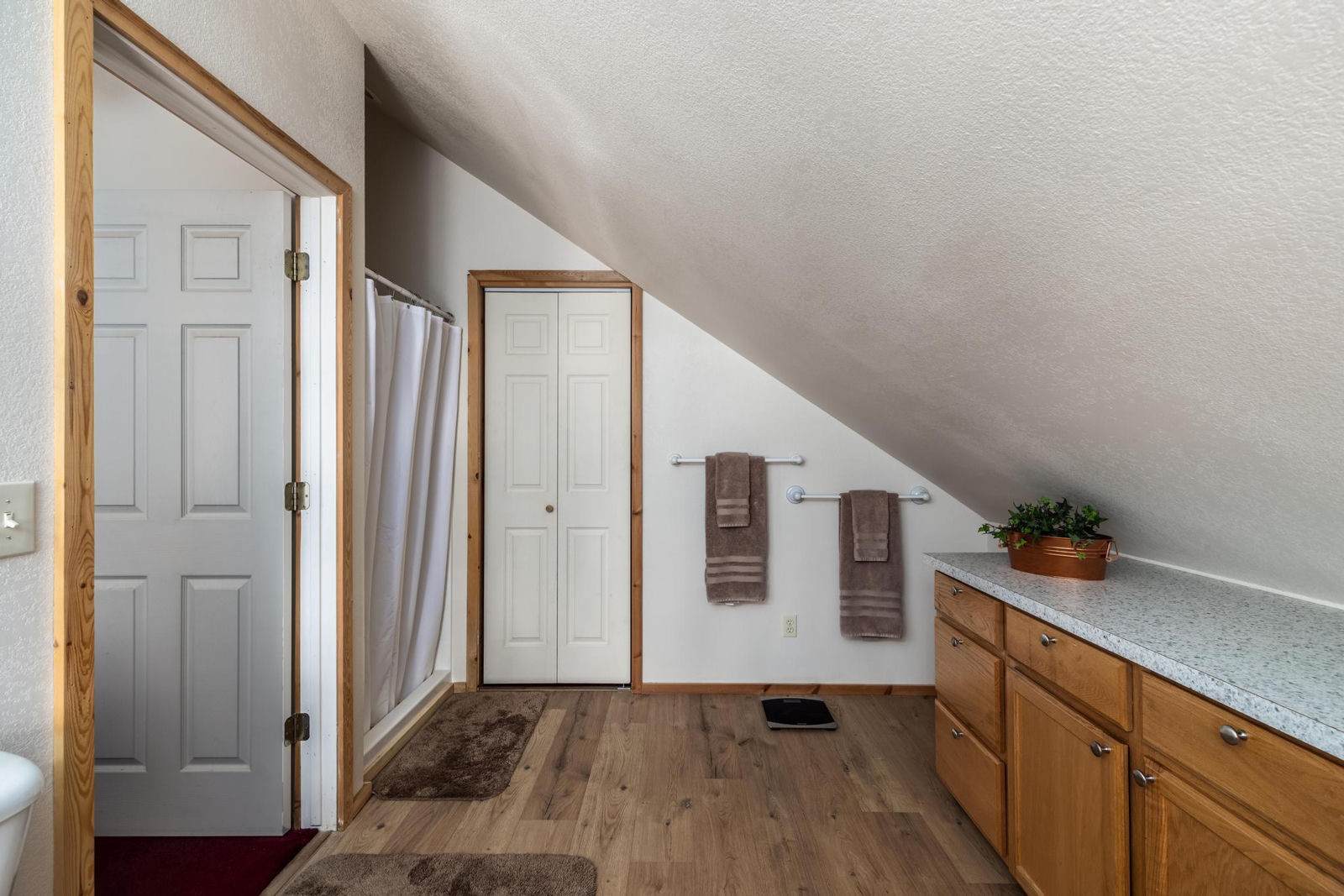1725 E Bear Country RD, Duck Creek Village, photo 9 of 29