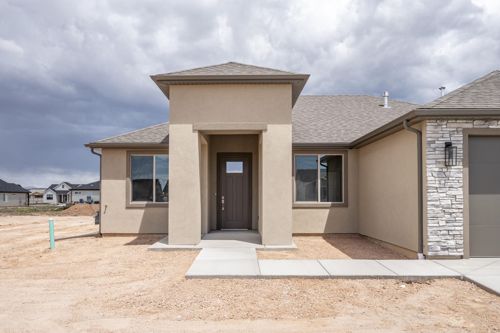 5092 Matheson Way, Enoch, photo 4 of 46