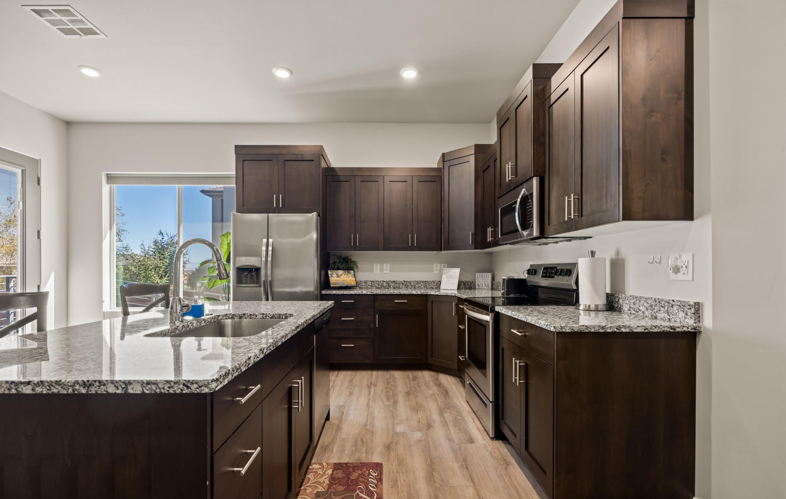 728 W Sir Monte Drive, St George, photo 5 of 85