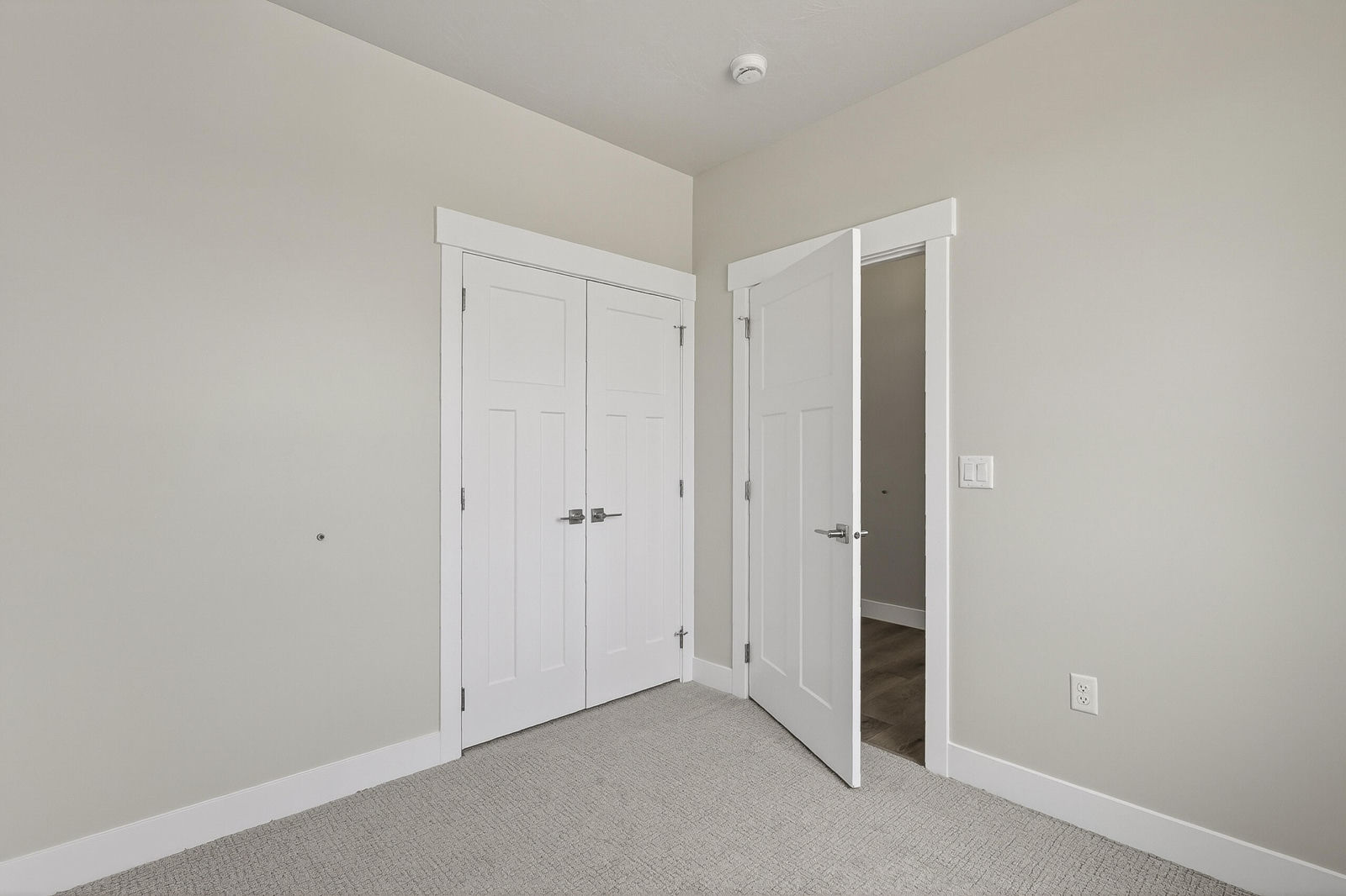 5092 Matheson Way, Enoch, photo 24 of 46