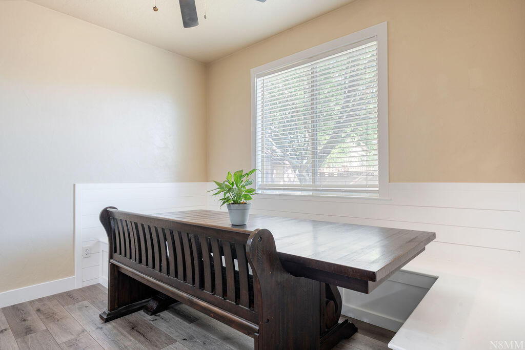 20 W Clover LN, Washington, photo 8 of 38