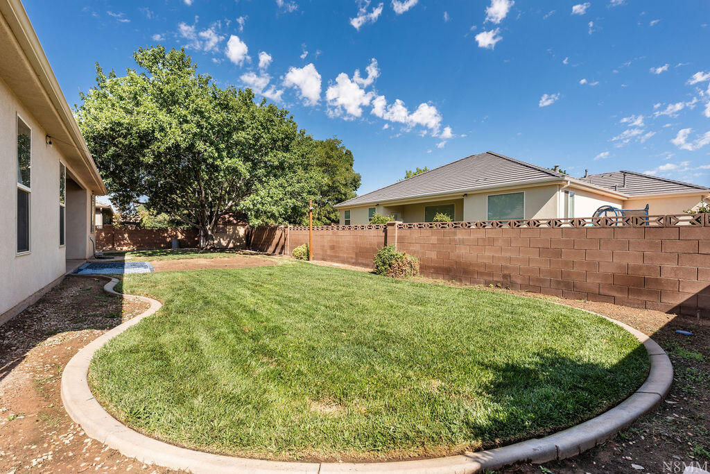 20 W Clover LN, Washington, photo 34 of 38