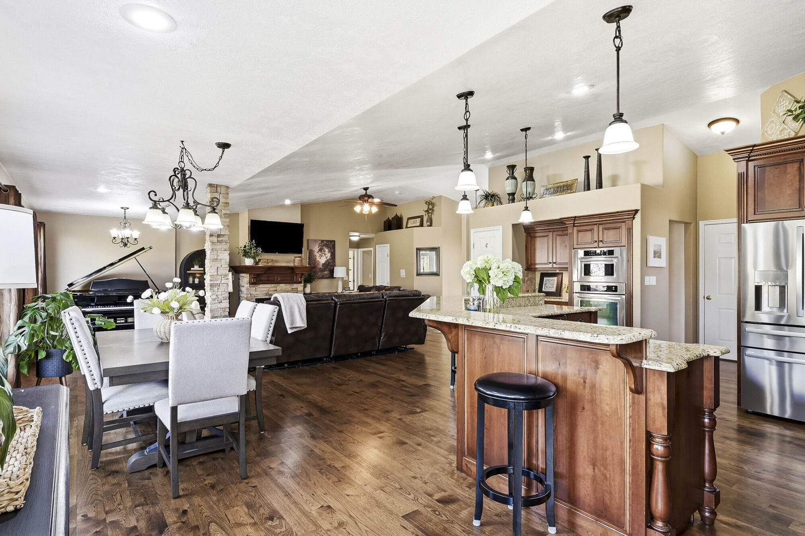 53 S 2050 W, Cedar City, photo 12 of 74