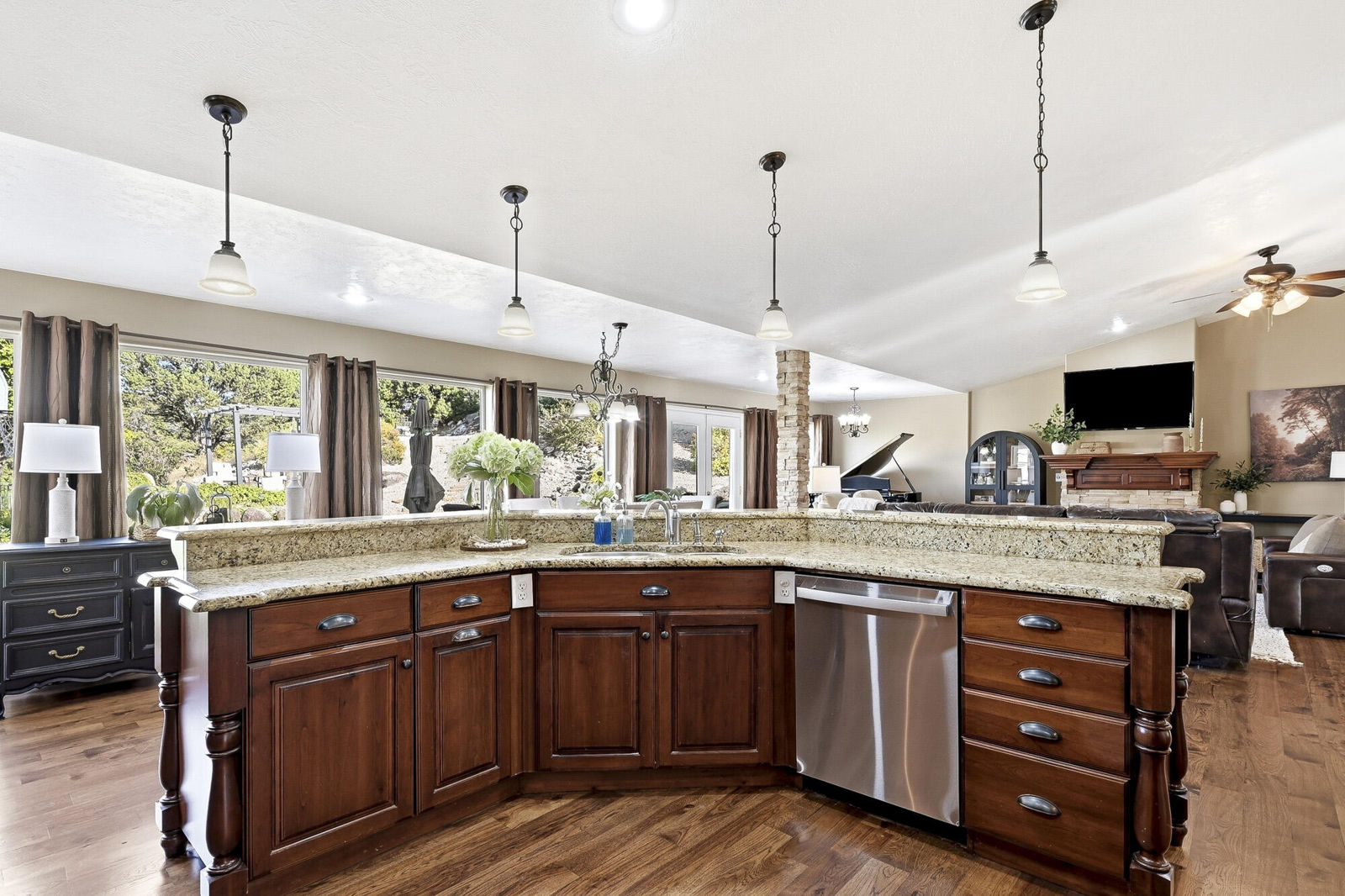 53 S 2050 W, Cedar City, photo 14 of 74