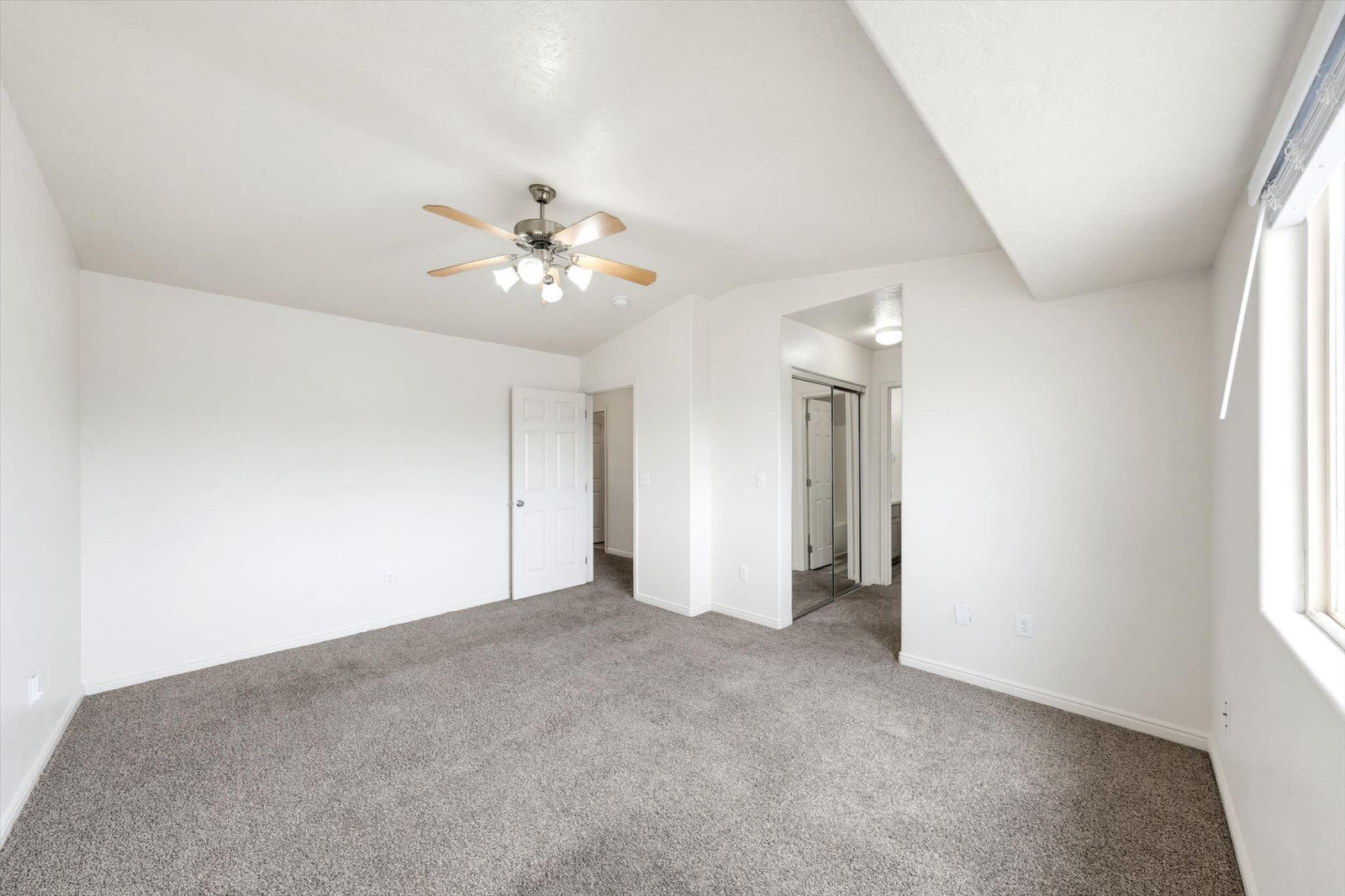 790 N 2720 E, #34, St George, photo 23 of 40
