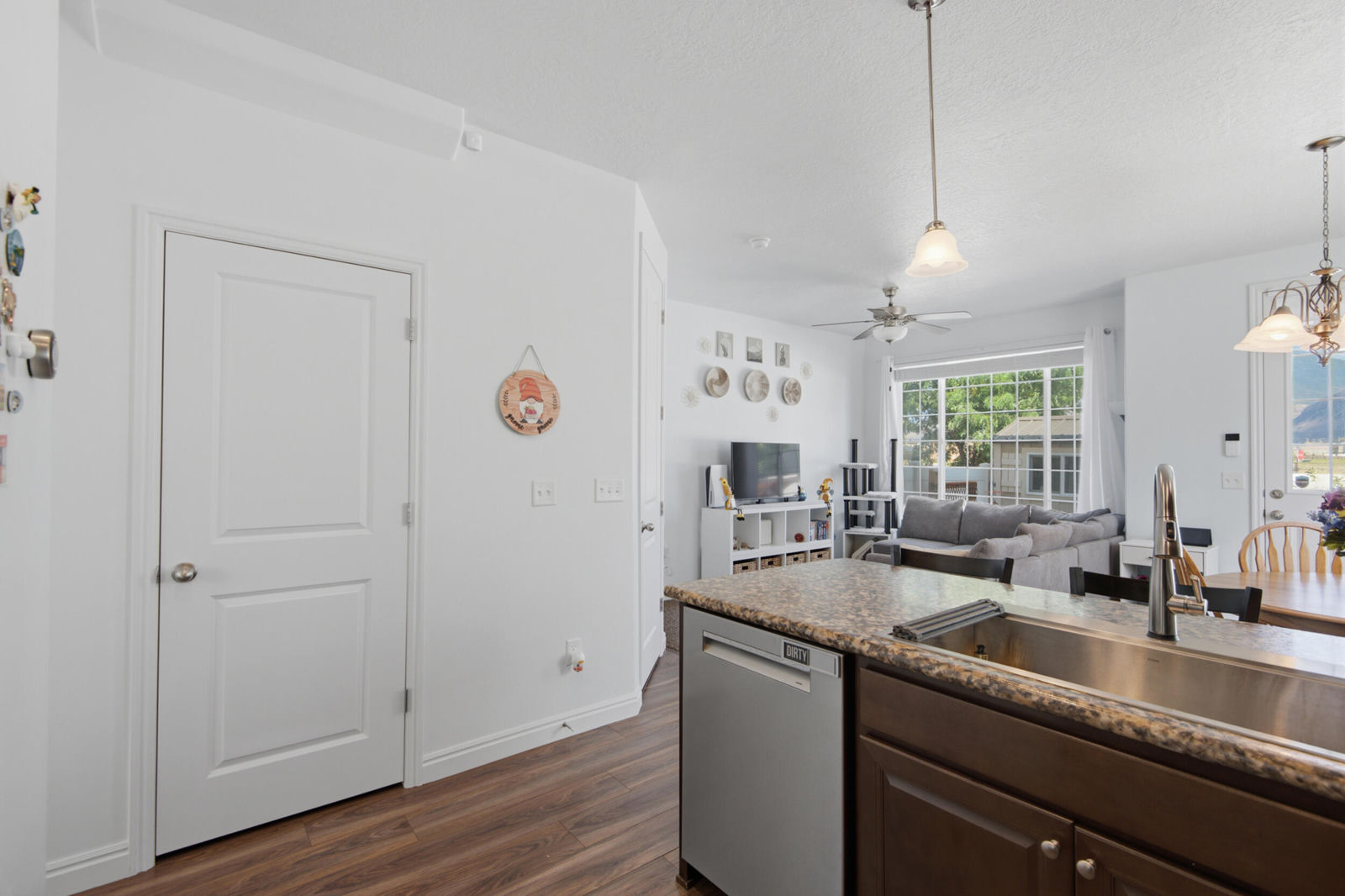 704 N 220 E, Salem, photo 24 of 47