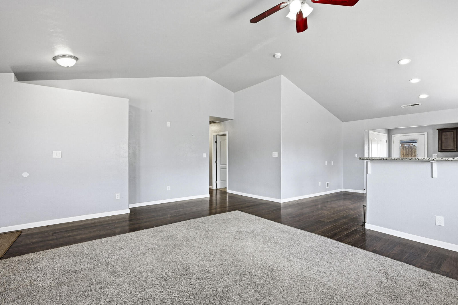 348 N Lodge RD, Central, photo 6 of 46