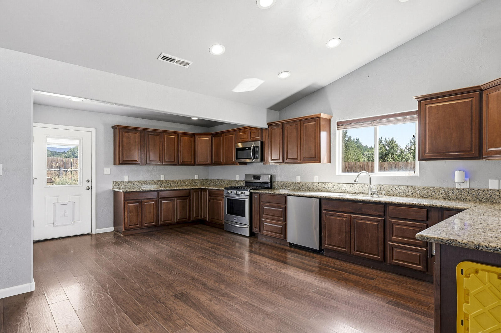 348 N Lodge RD, Central, photo 9 of 46