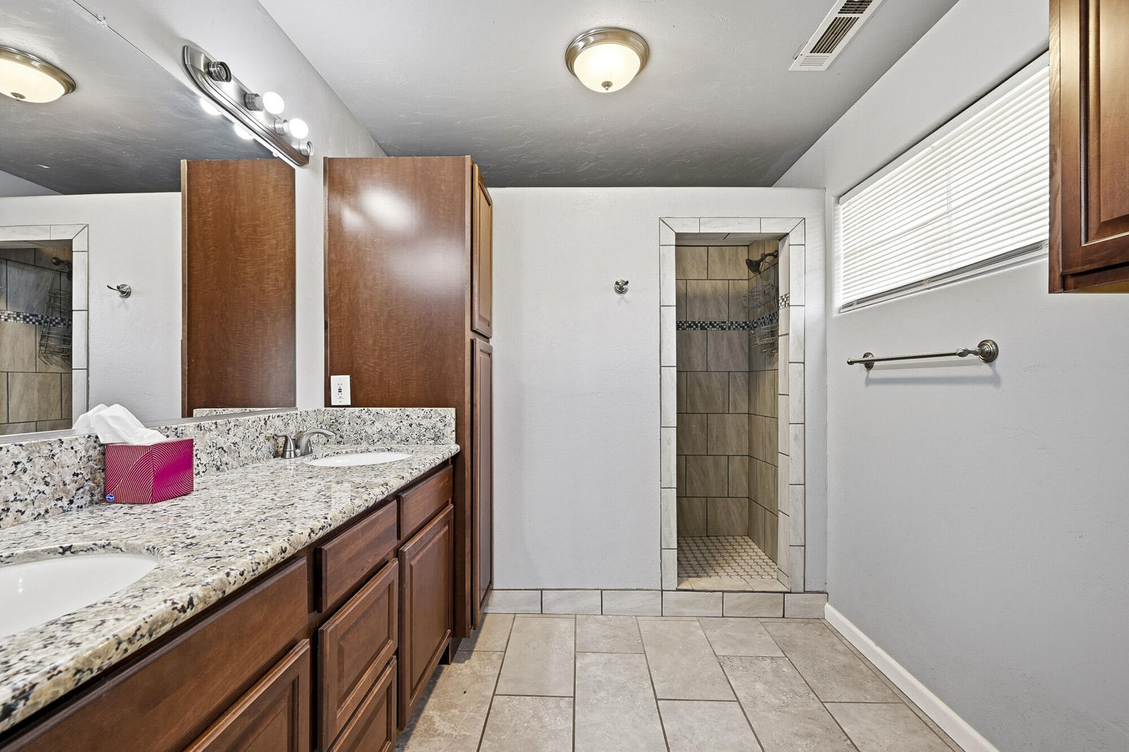 348 N Lodge RD, Central, photo 16 of 46