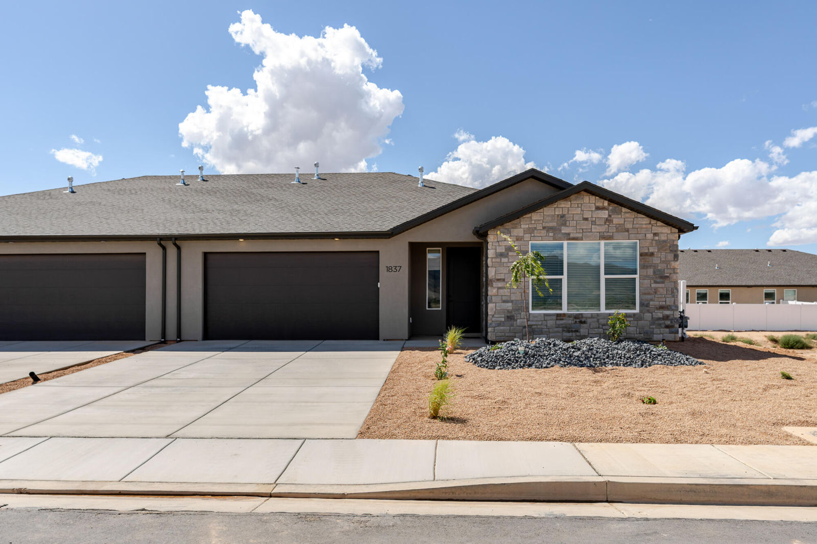 1837 N Sea Eagle, Cedar City, photo 4 of 33