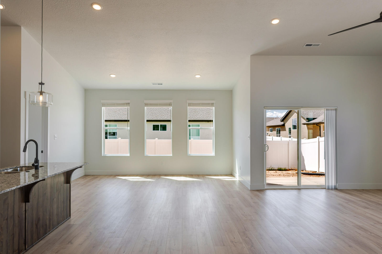 1837 N Sea Eagle, Cedar City, photo 14 of 33