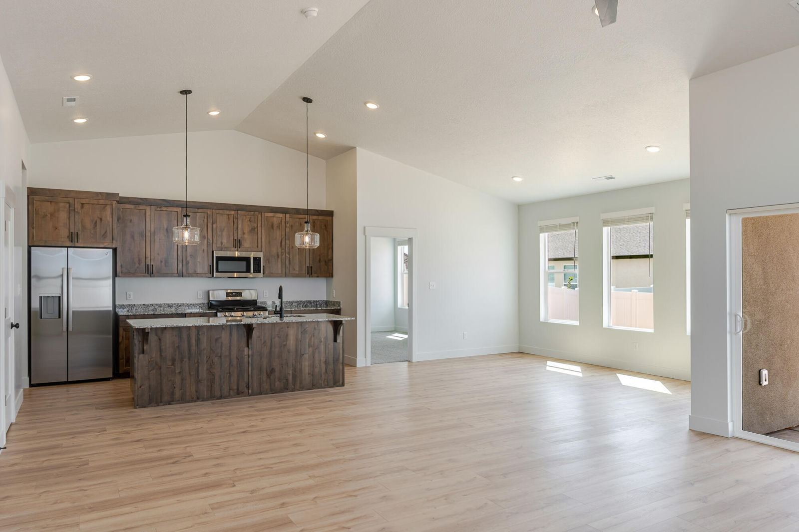 1837 N Sea Eagle, Cedar City, photo 16 of 33