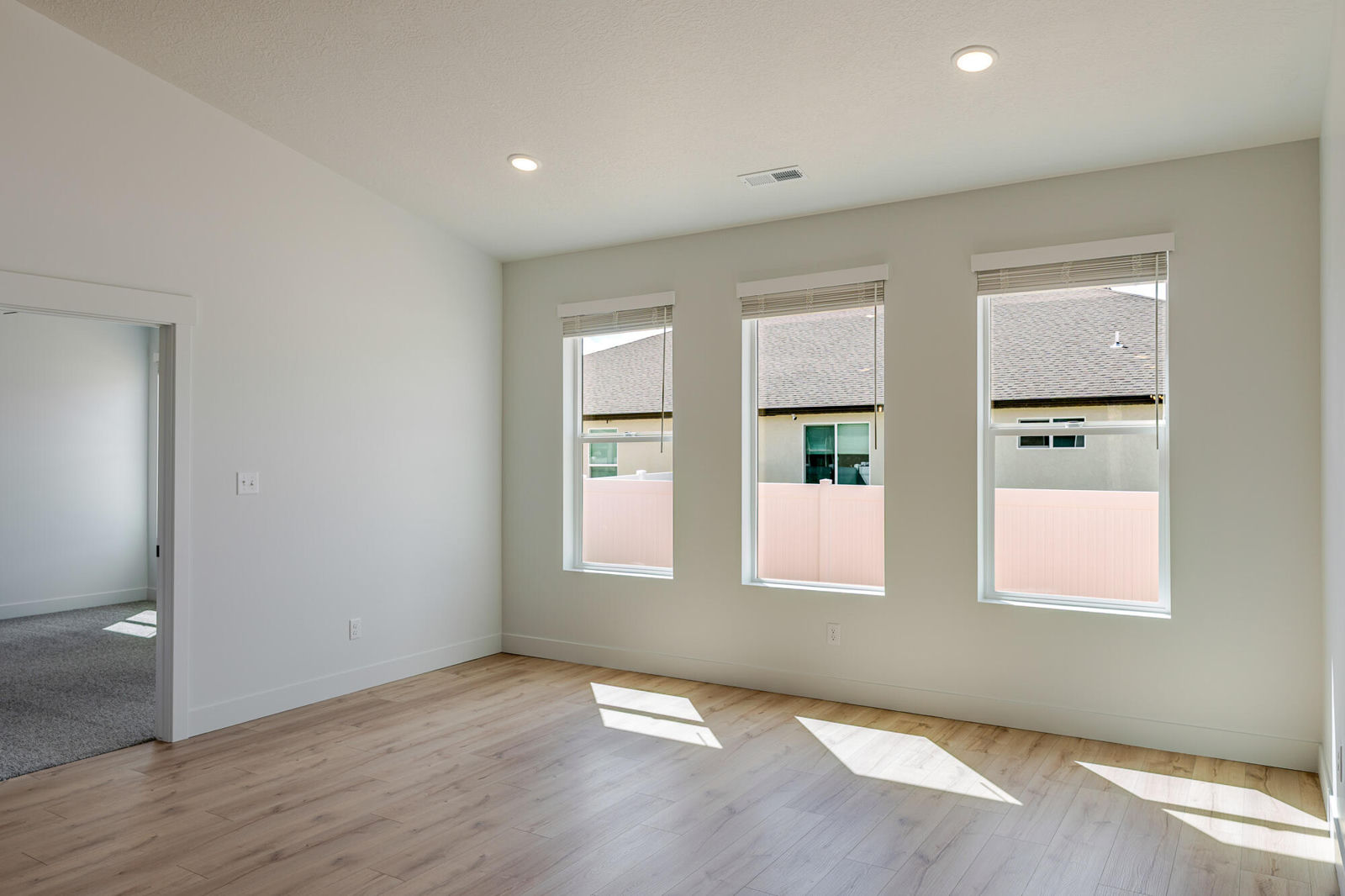 1837 N Sea Eagle, Cedar City, photo 19 of 33