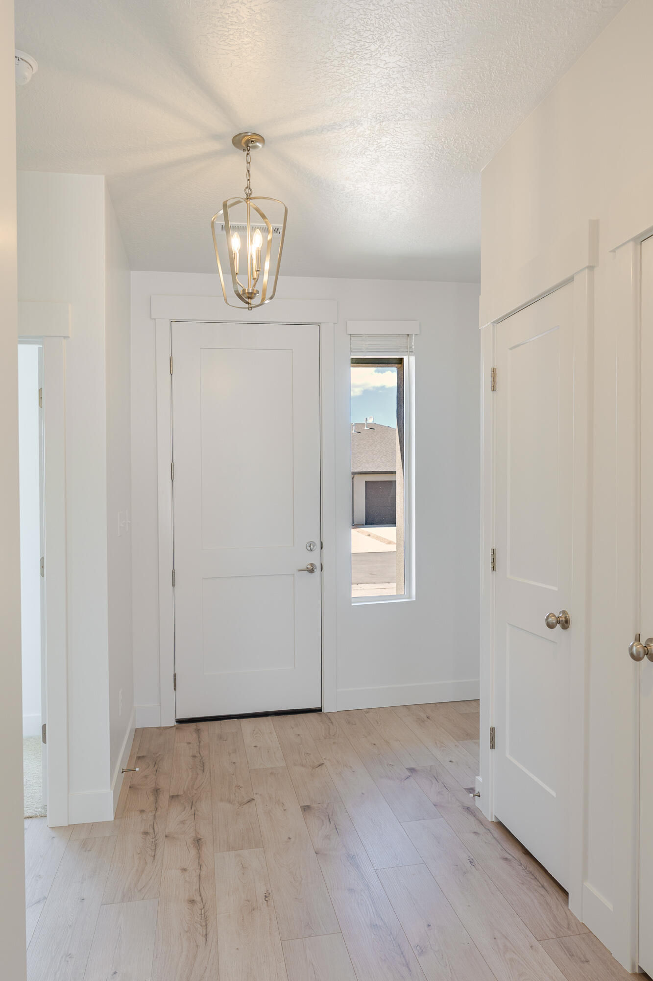 1844 N Bald Eagle, Cedar City, photo 5 of 33