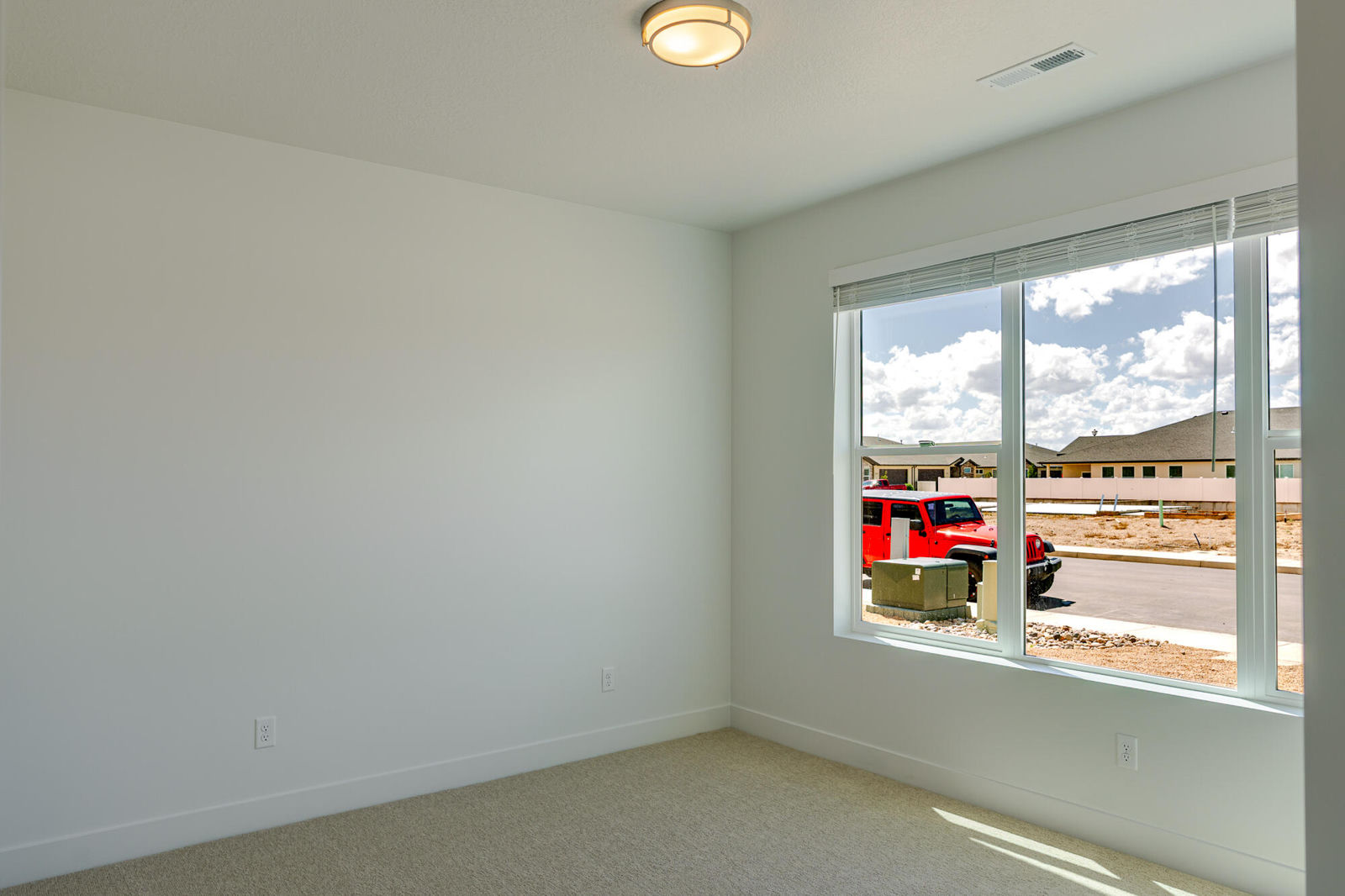 1844 N Bald Eagle, Cedar City, photo 6 of 33