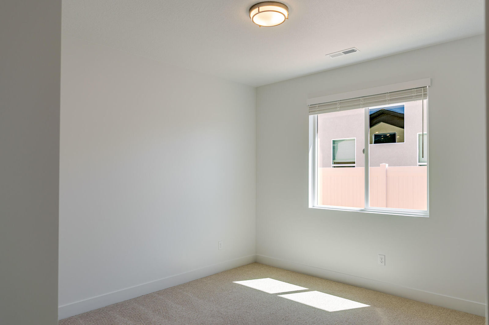 1844 N Bald Eagle, Cedar City, photo 10 of 33