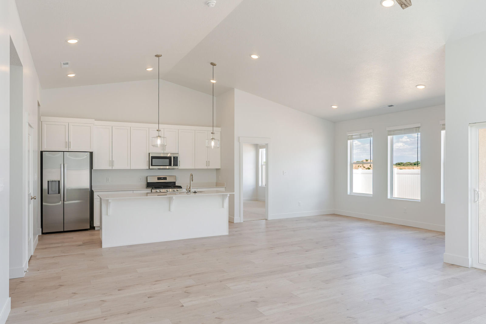 1844 N Bald Eagle, Cedar City, photo 16 of 33