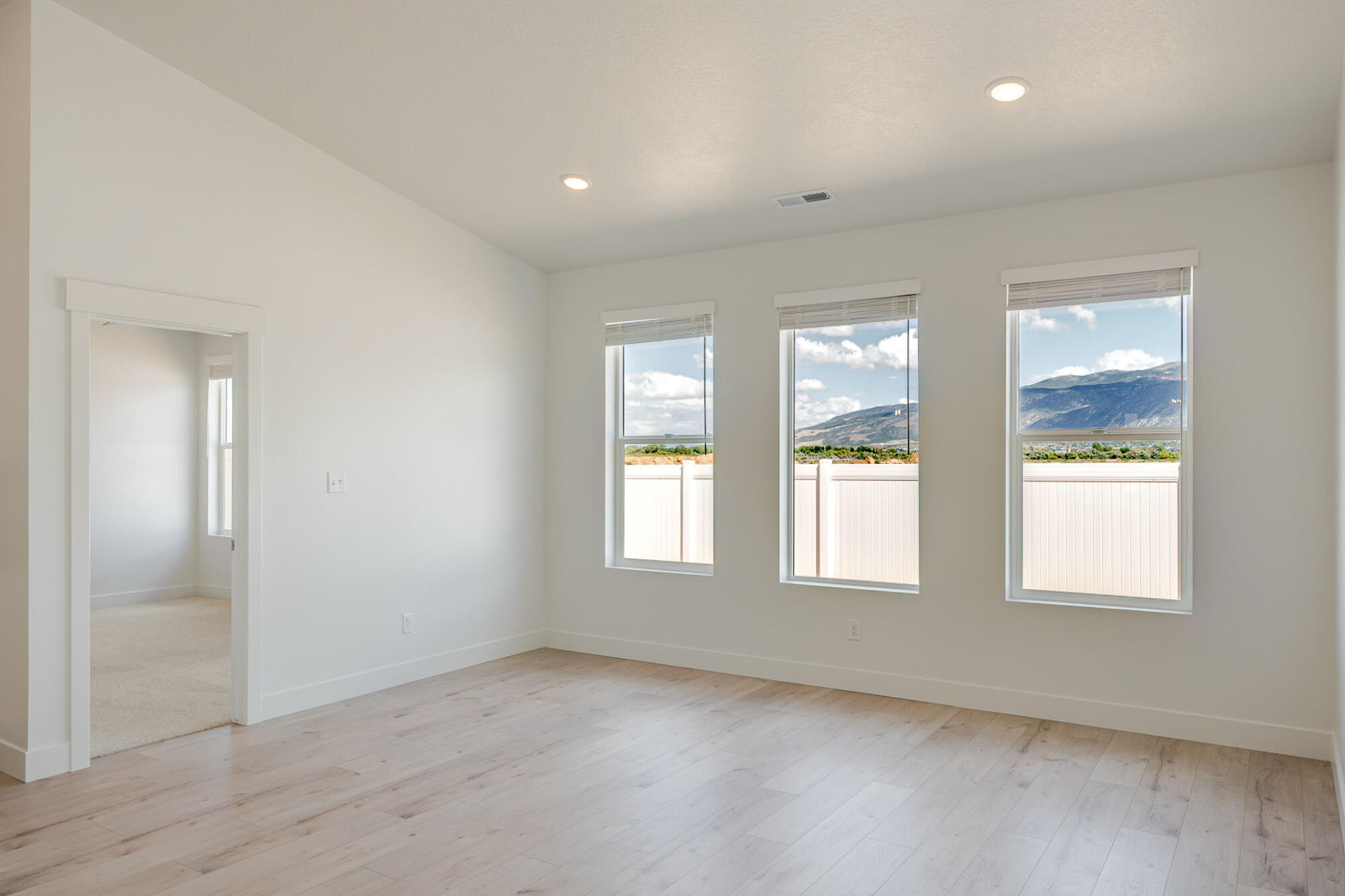 1844 N Bald Eagle, Cedar City, photo 19 of 33