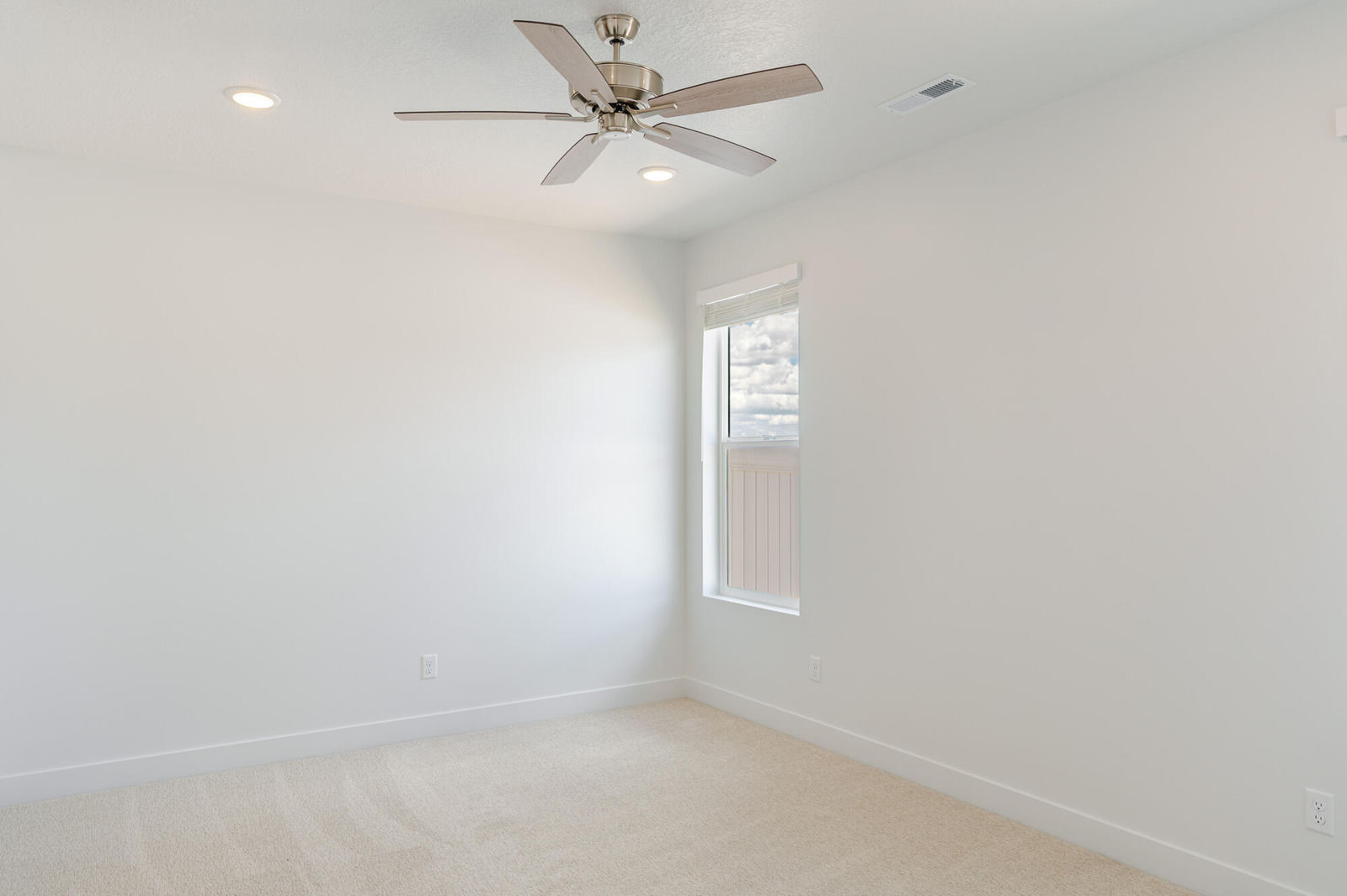 1844 N Bald Eagle, Cedar City, photo 20 of 33