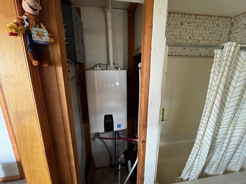 6643 N 9700 W, Beryl, photo 14 of 34