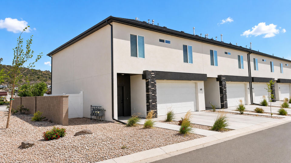 2875 W Cody DR, 48, Cedar City, photo 2