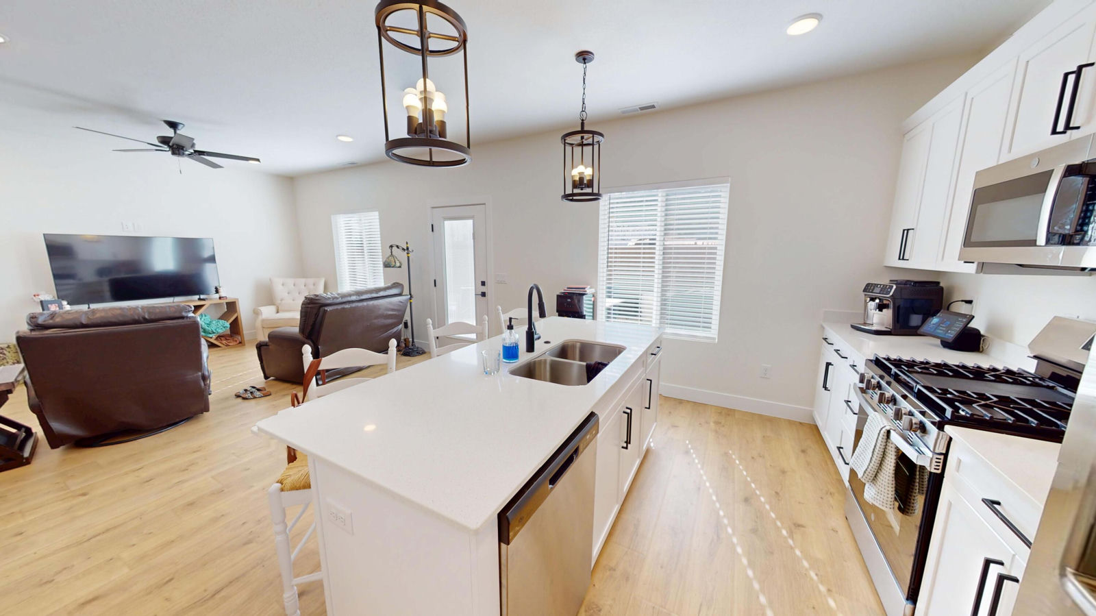 2875 W Cody DR, 48, Cedar City, photo 11 of 36