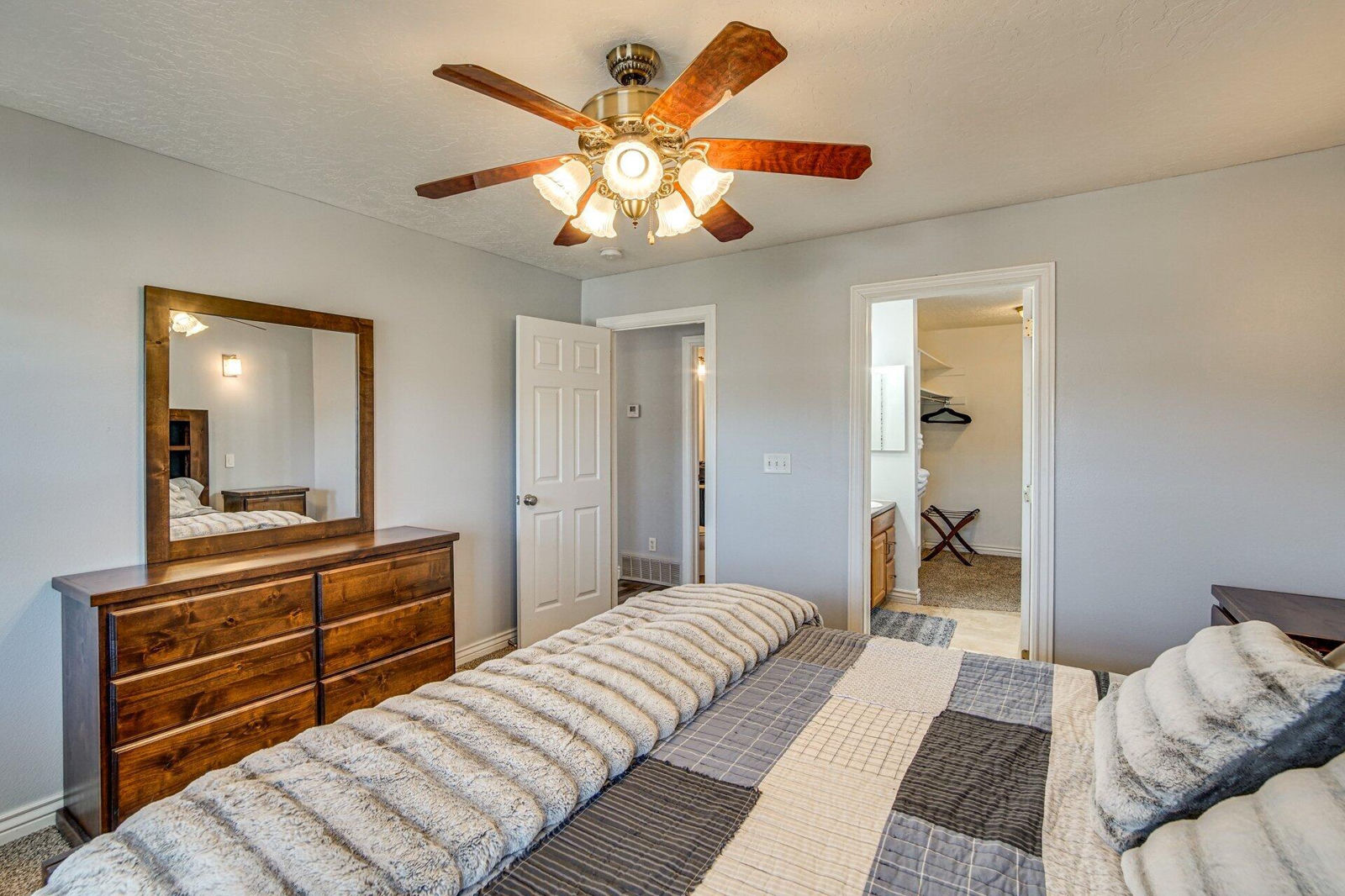 23 N 2380 W, Cedar City, photo 15 of 37