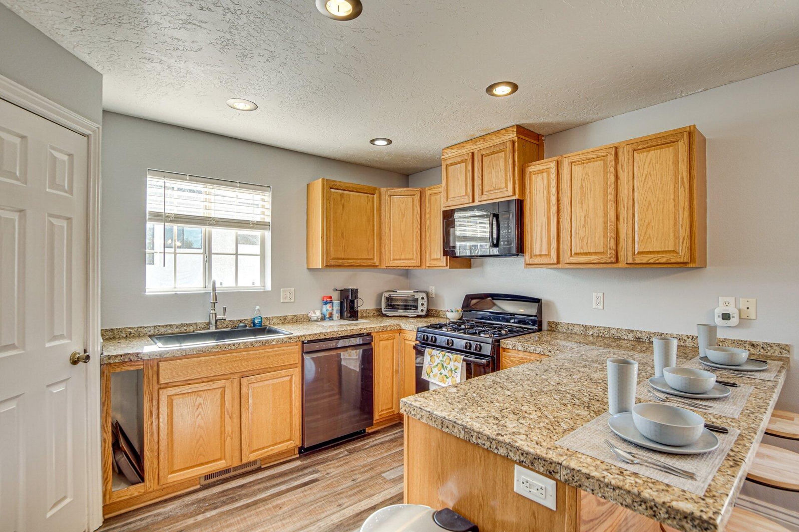 23 N 2380 W, Cedar City, photo 10 of 37