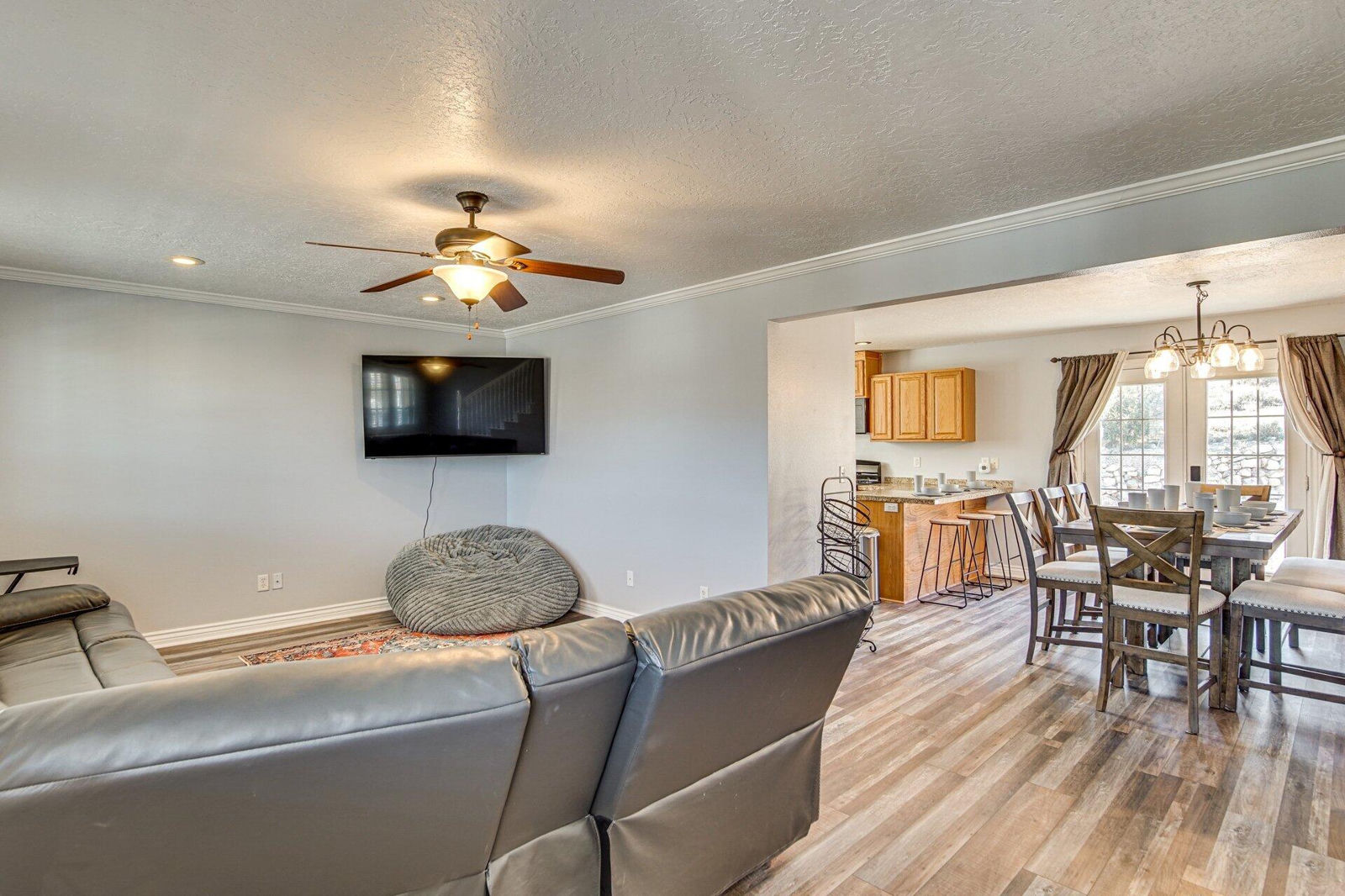 23 N 2380 W, Cedar City, photo 6 of 37