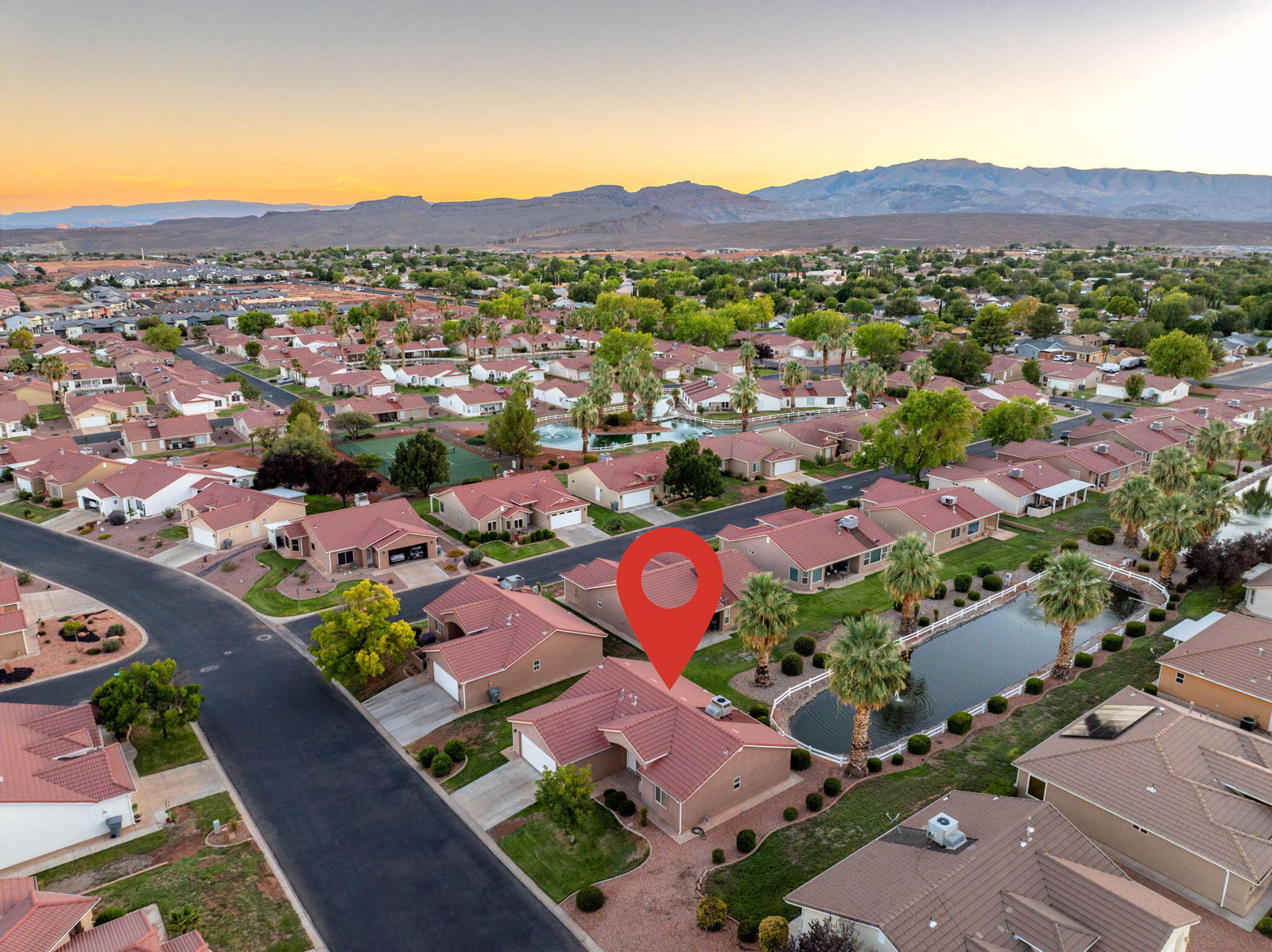 415 S Coyote Way, Ivins, photo 4 of 33