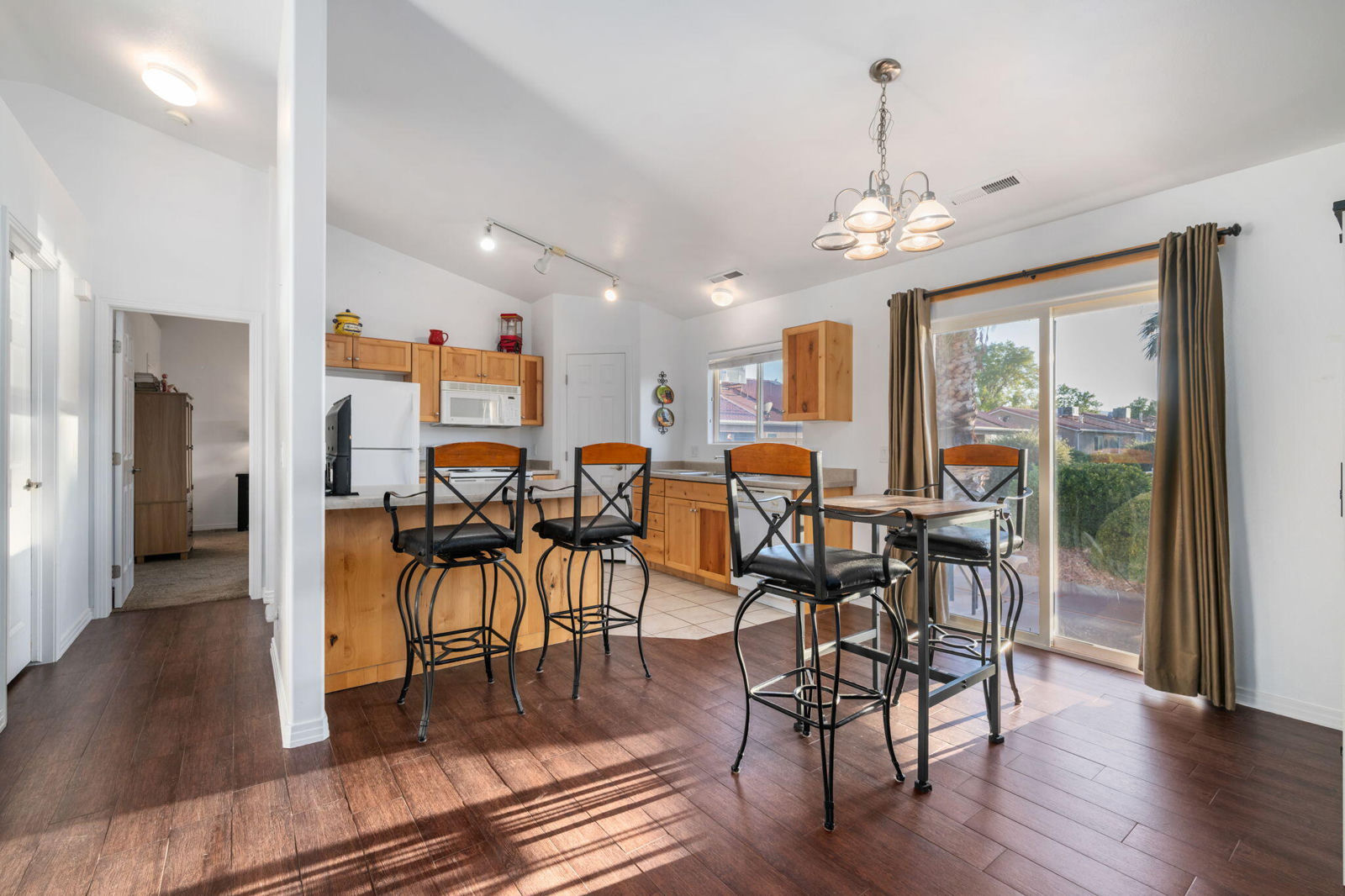 415 S Coyote Way, Ivins, photo 5 of 33