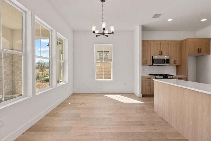 6303 S Tumblestone Cove, St George, photo 3 of 61
