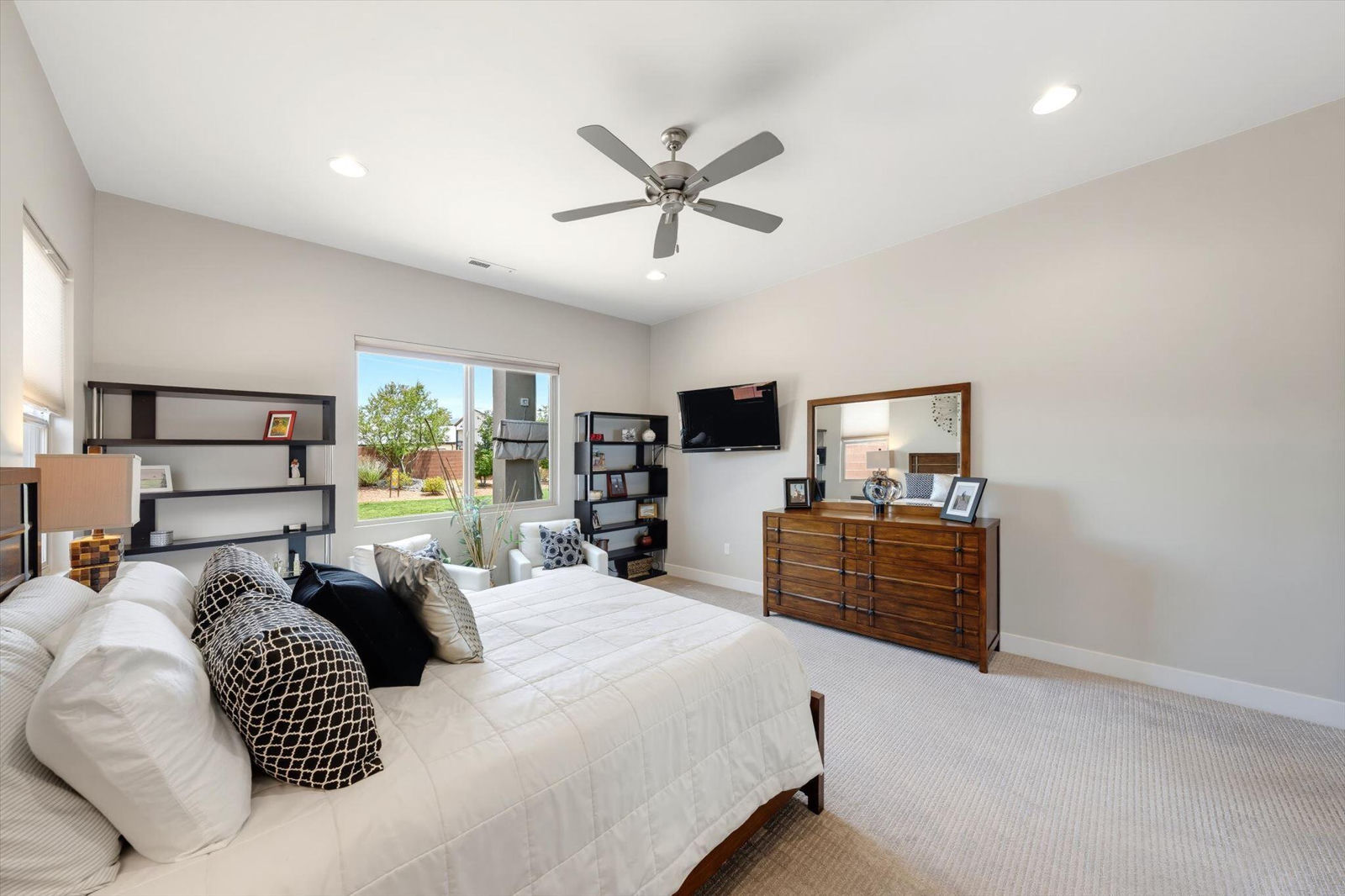 67 S 495 W, Ivins, photo 13 of 71