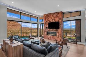 705 N Sanctuary Place, Ivins, photo 9 of 30