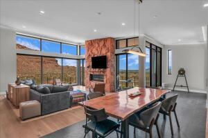 705 N Sanctuary Place, Ivins, photo 10 of 30