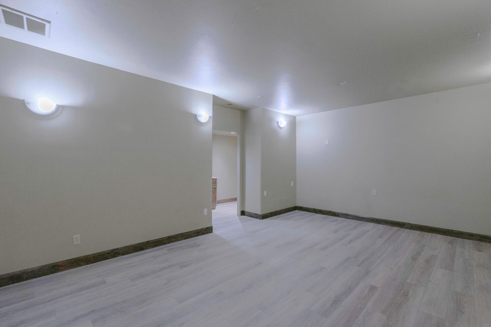 470 N Country LN, 11, Santa Clara, photo 31 of 160