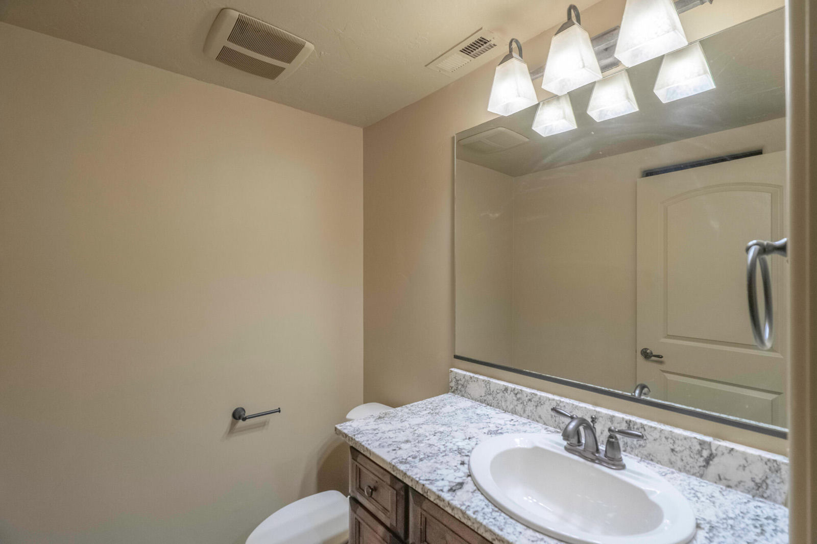 470 N Country LN, 11, Santa Clara, photo 32 of 160
