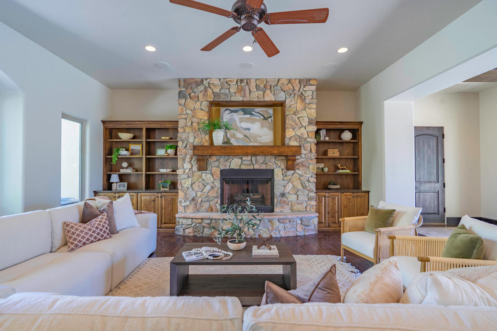 470 N Country LN, 11, Santa Clara, photo 45 of 160
