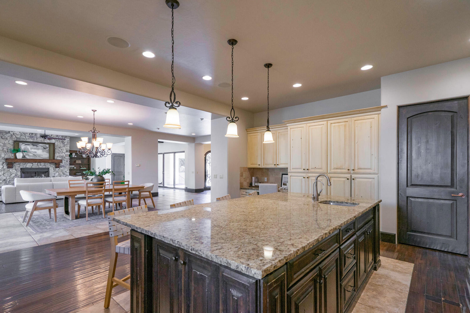 470 N Country LN, 11, Santa Clara, photo 63 of 160