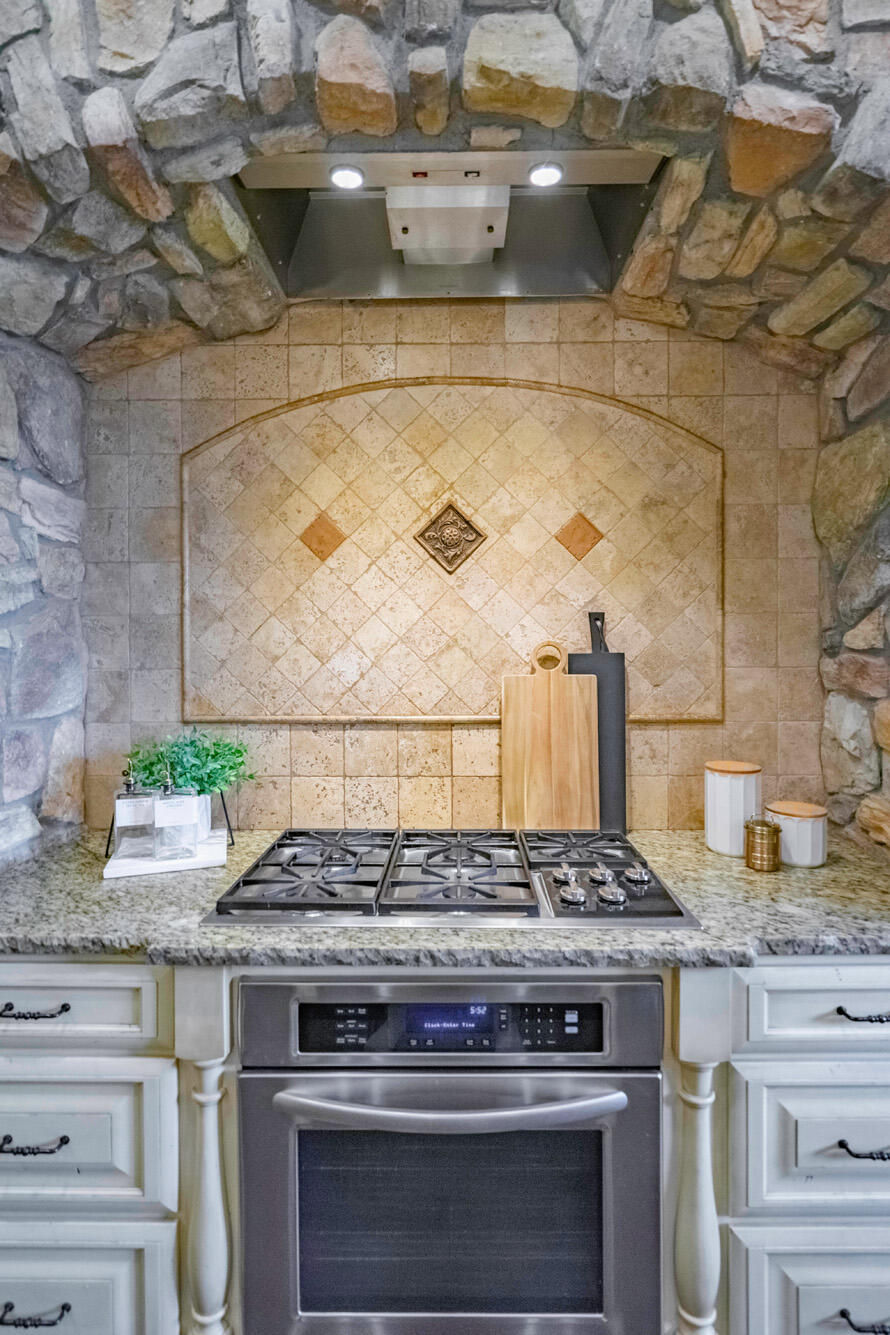 470 N Country LN, 11, Santa Clara, photo 64 of 160