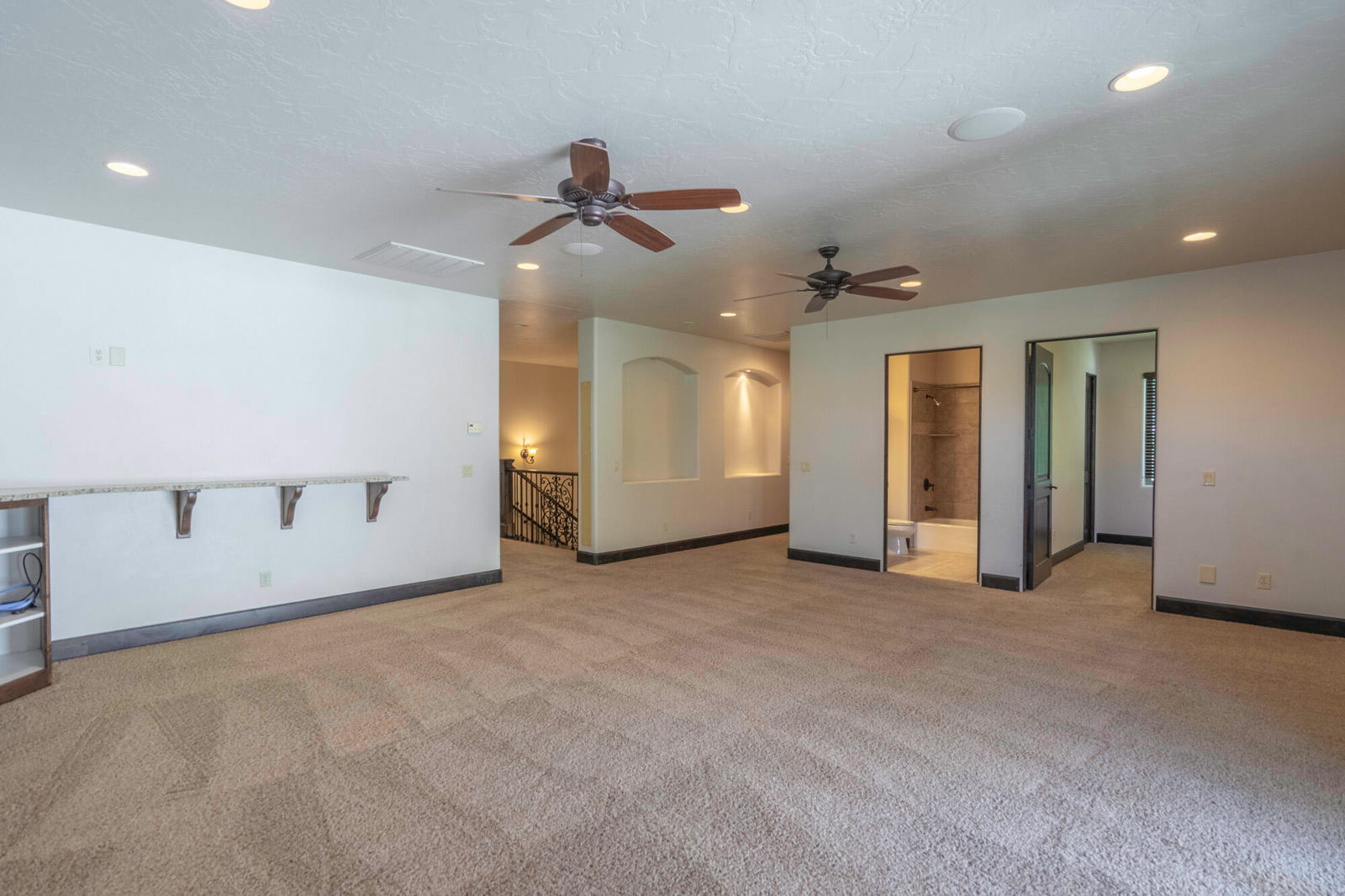470 N Country LN, 11, Santa Clara, photo 94 of 160