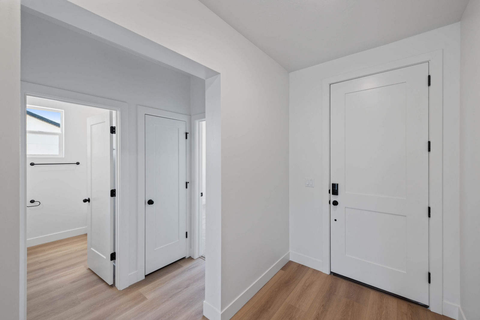 355 W Rosie Lp, Cedar City, photo 5 of 29